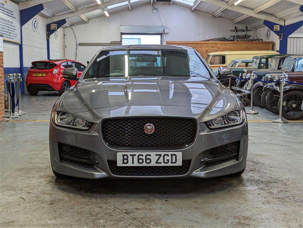 <p>2016 JAGUAR XE R-SPORT D AUTO</p>