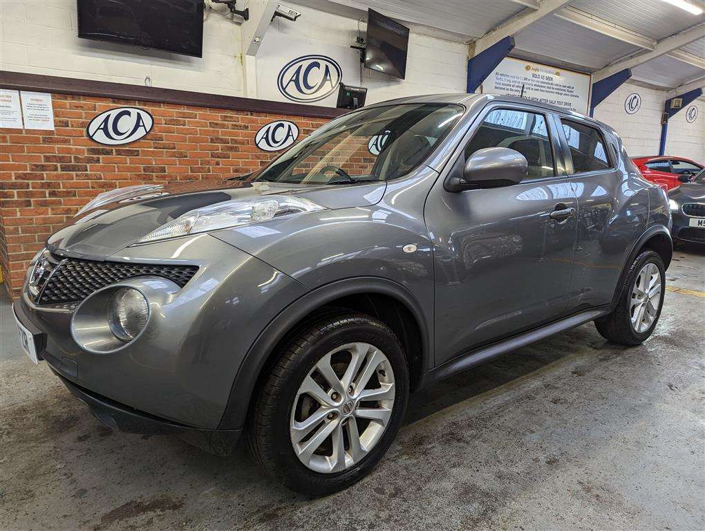 <p>2011 NISSAN JUKE ACENTA SPORT</p>