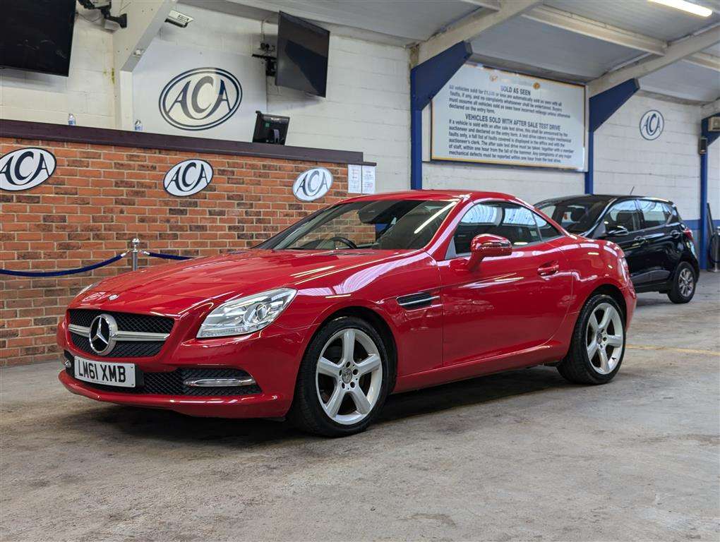 <p>2011 MERCEDES-BENZ SLK200 EDITION 125 BLUEEF</p>