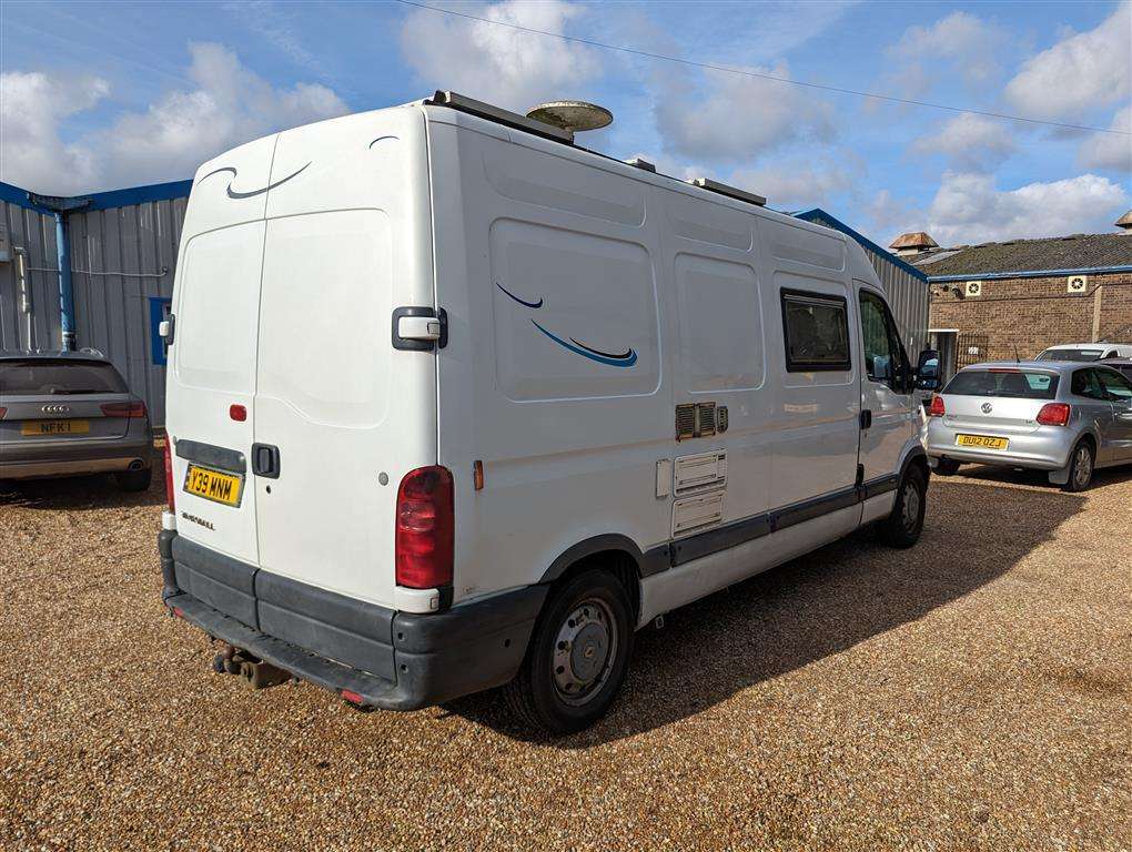 <p>2001 VAUXHALL MOVANO DTI 3500 LWB - DAY VAN</p>