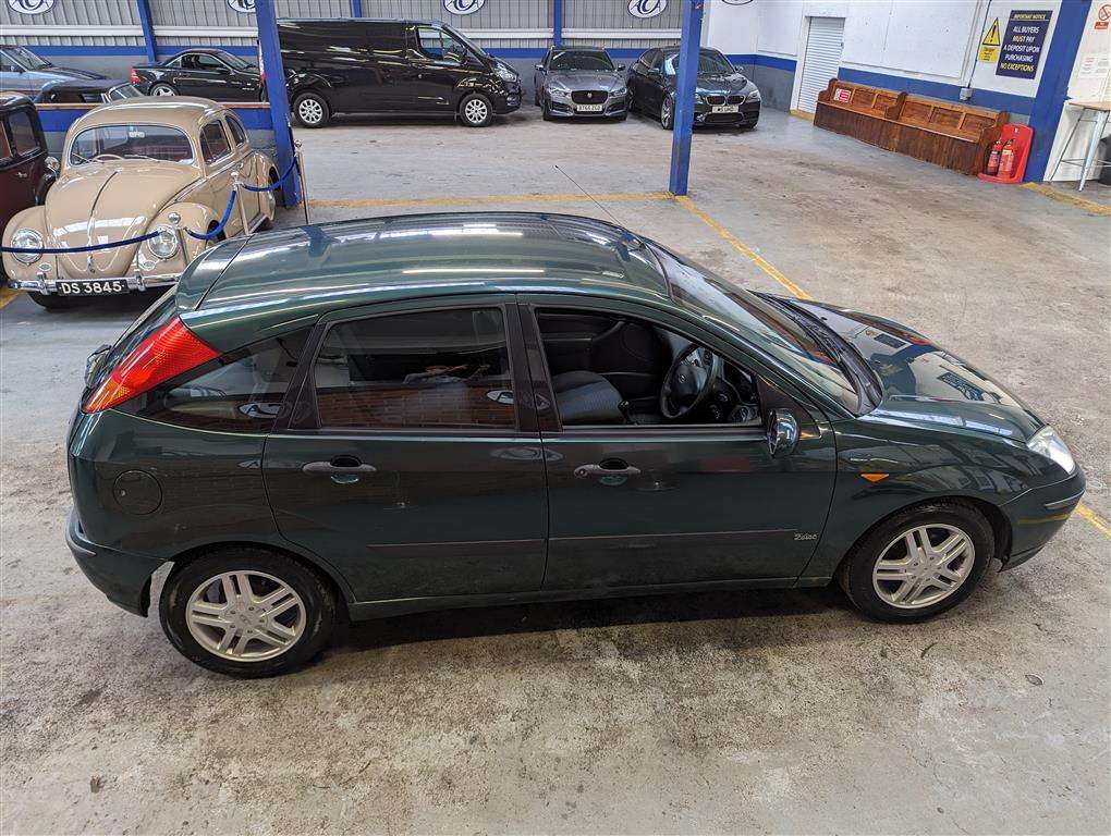 <p>2005 FORD FOCUS ZETEC</p>