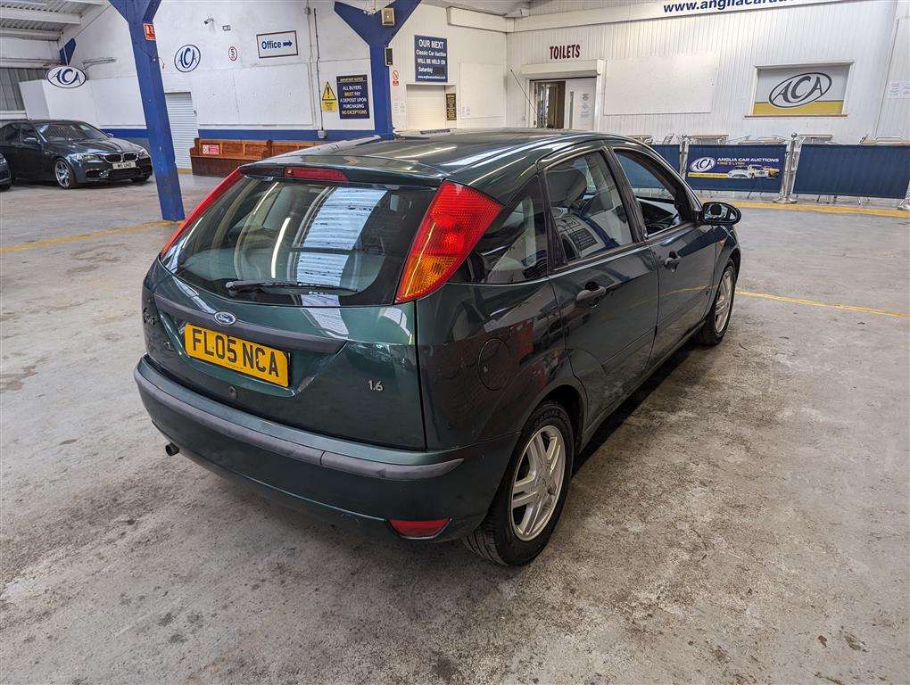 <p>2005 FORD FOCUS ZETEC</p>