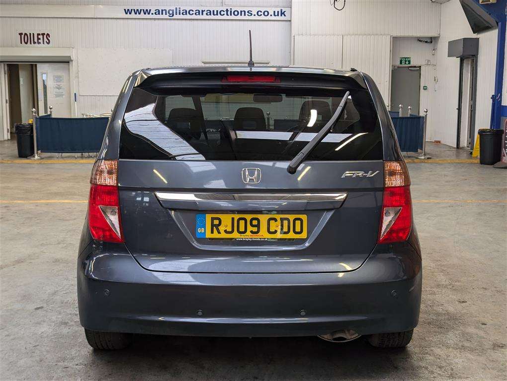 <p>2009 HONDA FR-V EX I-CTDI</p>