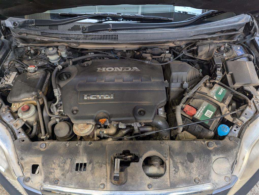 <p>2009 HONDA FR-V EX I-CTDI</p>