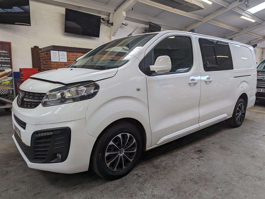 <p>2019 VAUXHALL VIVARO 3100 SPORTIVE S/S</p>