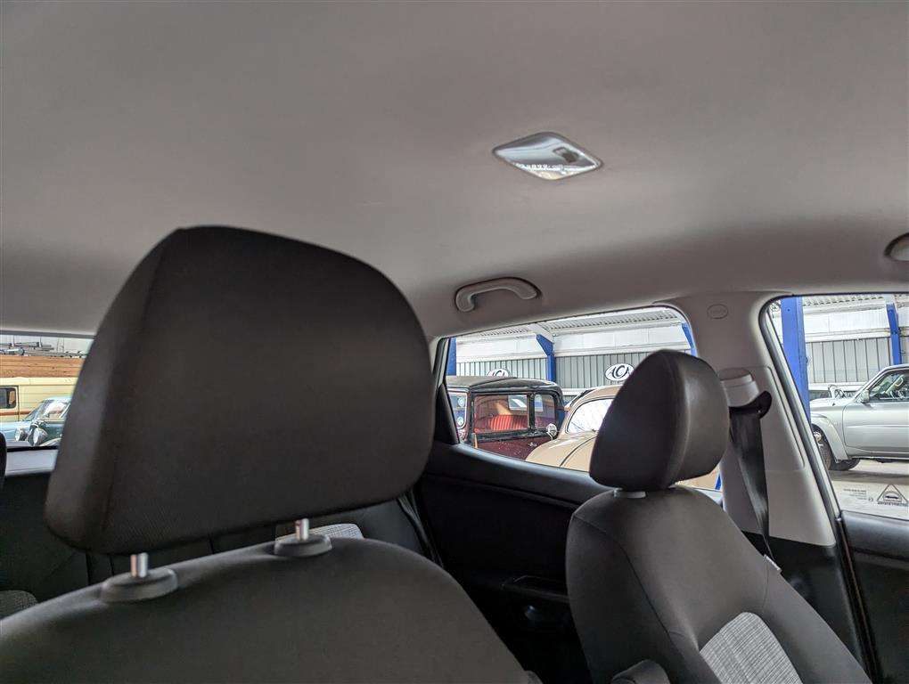 <p>2014 KIA VENGA 1 AIR CRDI</p>