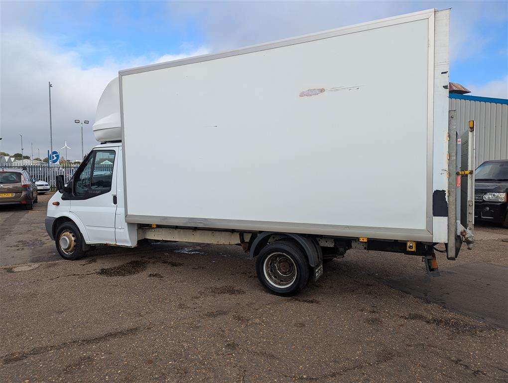 <p>2013 FORD TRANSIT 125 T350 RWD</p>