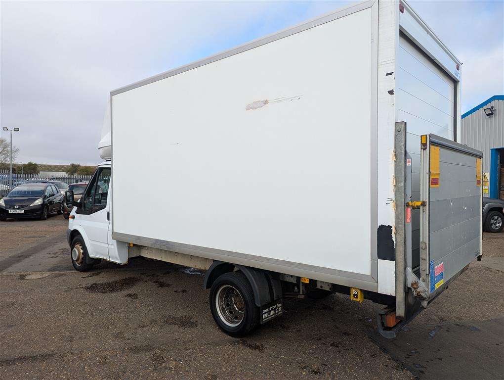 <p>2013 FORD TRANSIT 125 T350 RWD</p>