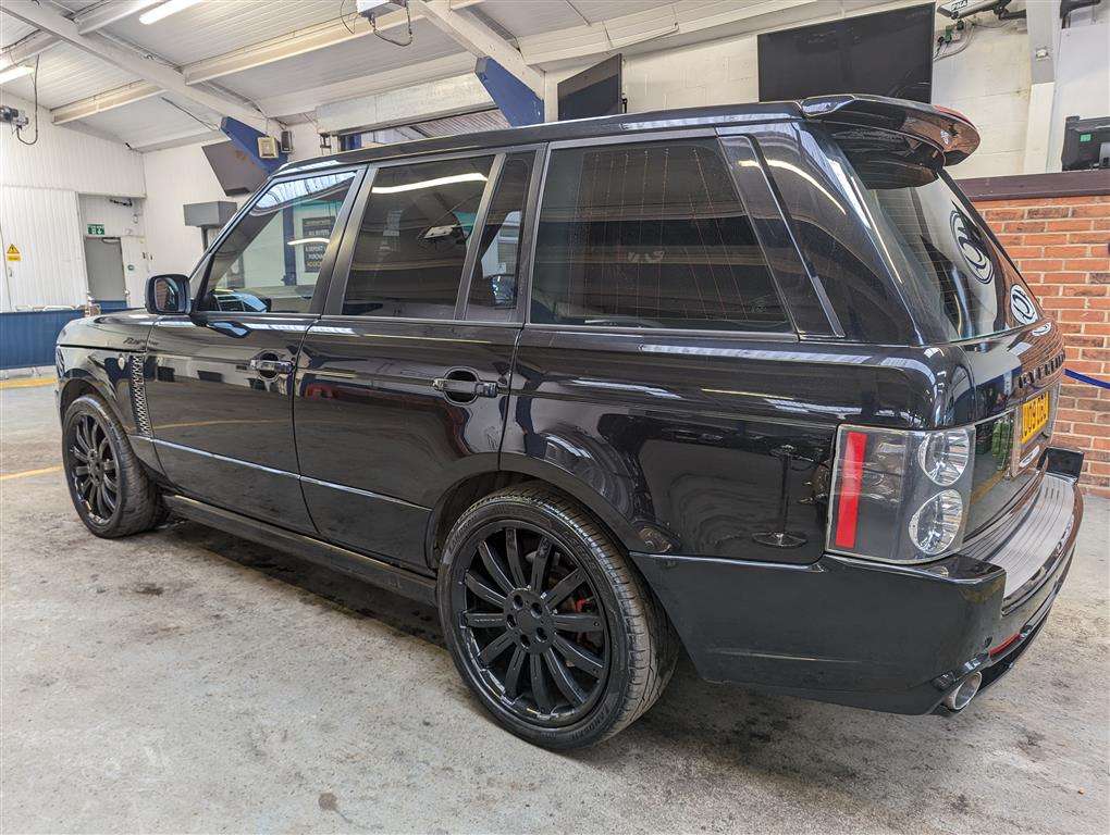 <p>2009 LAND ROVER RANGE ROVER VOGUE TDV8 AUTO</p>