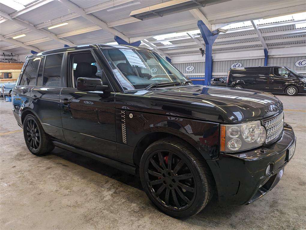 <p>2009 LAND ROVER RANGE ROVER VOGUE TDV8 AUTO</p>