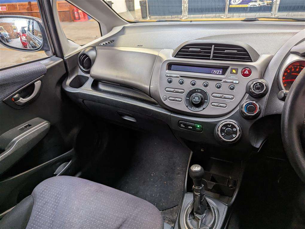 <p>2010 HONDA JAZZ I-VTEC SE</p>