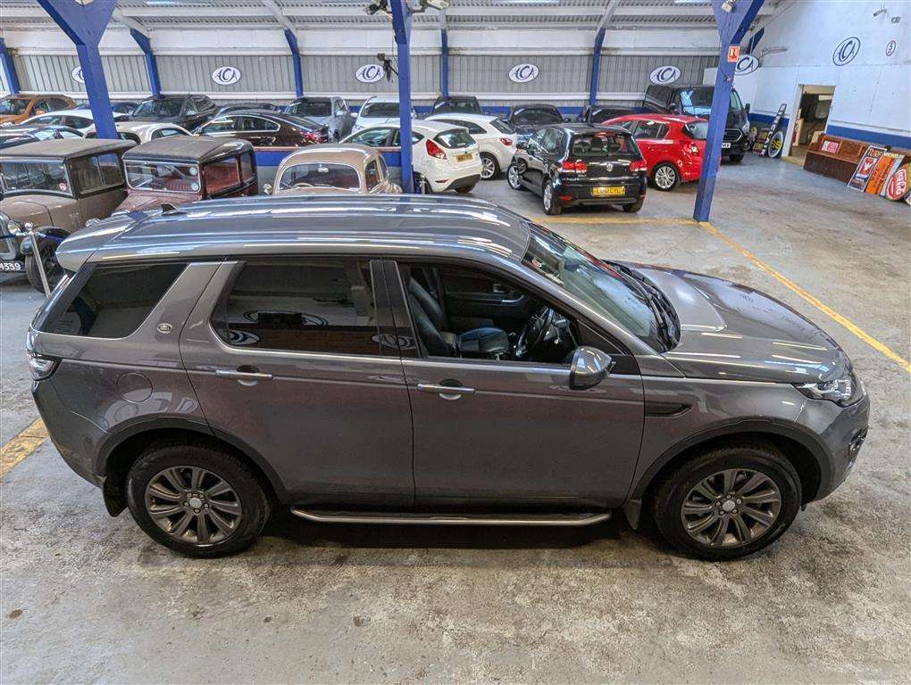 <p>2015 LAND ROVER DISCOVERY SPORT SE TECH T</p>