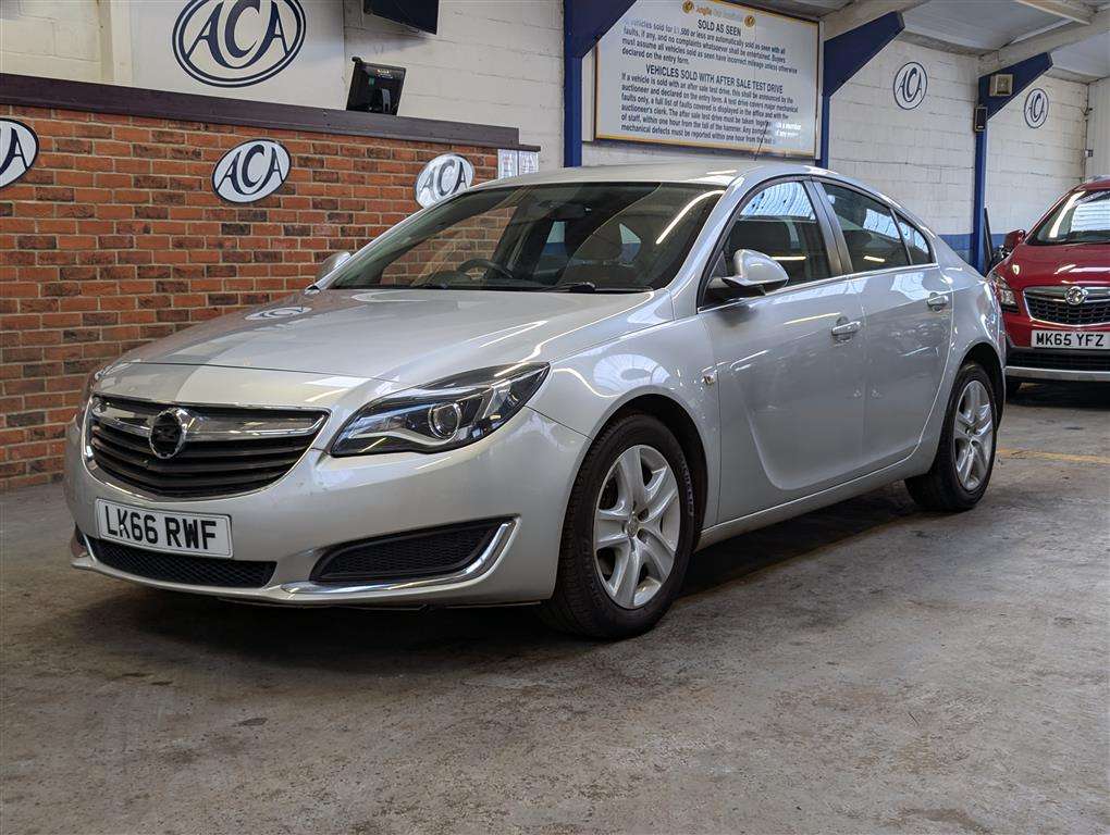 <p>2016 VAUXHALL INSIGNIA DESIGN CDTI EFLE</p>