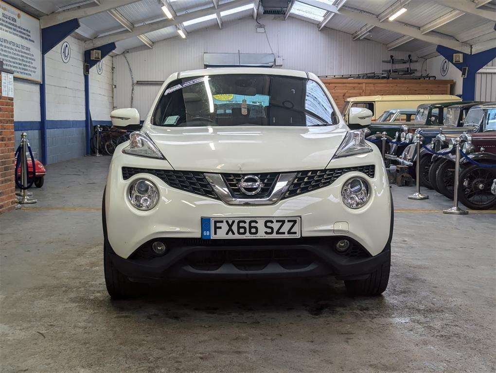 <p>2016 NISSAN JUKE N-CONNECTA DIG-T</p>