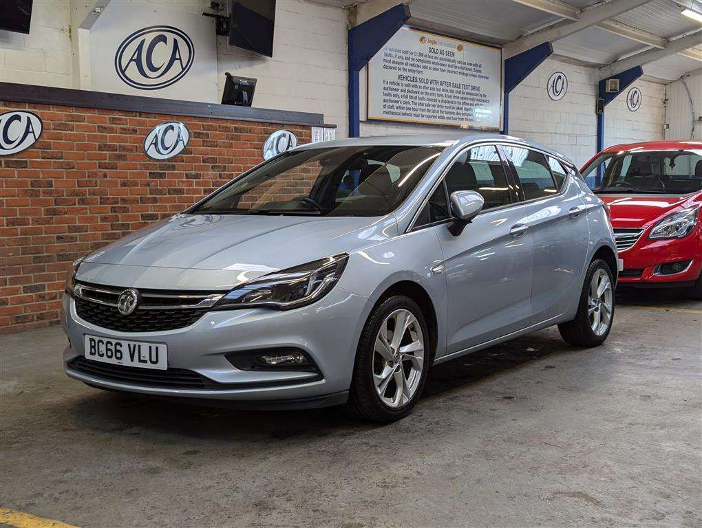 <p>2017 VAUXHALL ASTRA SRI TURBO</p>