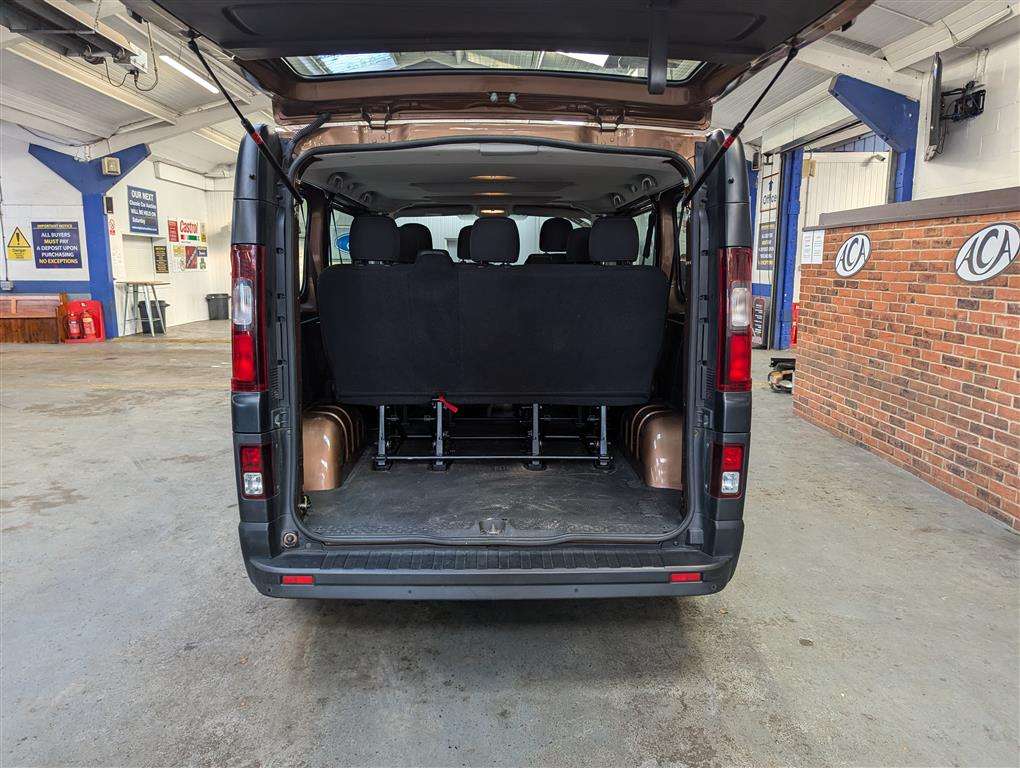 <p>2018 VAUXHALL VIVARO COMBI CDTI S/S</p>