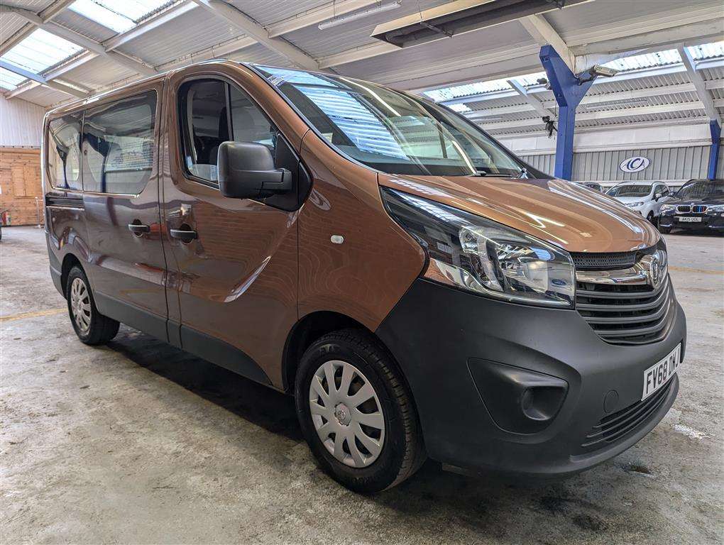 <p>2018 VAUXHALL VIVARO COMBI CDTI S/S</p>