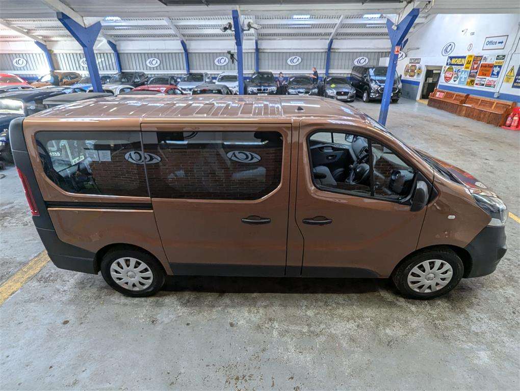 <p>2018 VAUXHALL VIVARO COMBI CDTI S/S</p>