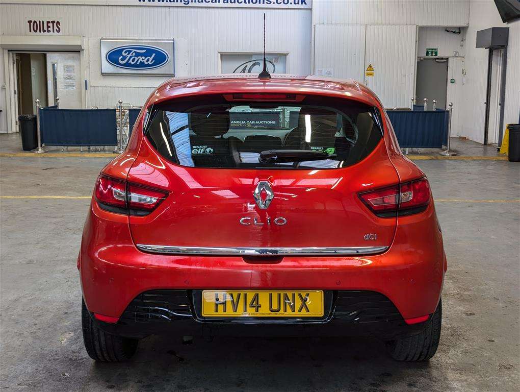 <p>2014 RENAULT CLIO D-QUE S M-NAV NRG DC</p>