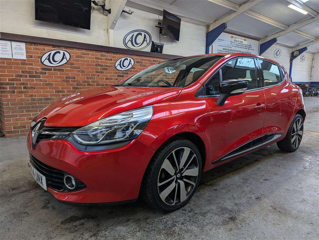 <p>2014 RENAULT CLIO D-QUE S M-NAV NRG DC</p>