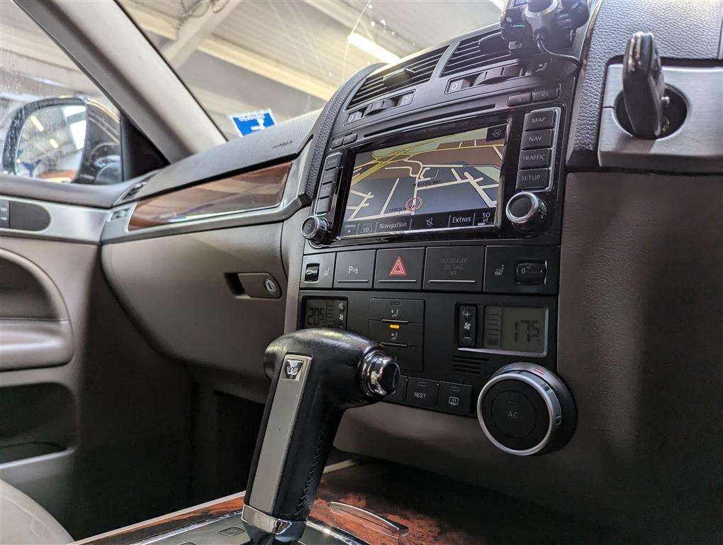 <p>2008 VOLKSWAGEN TOUAREG ALT TDI V6 225 AUTO</p>