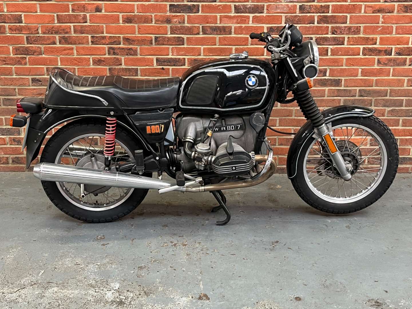 <p>1977 BMW R80/7&nbsp;</p>