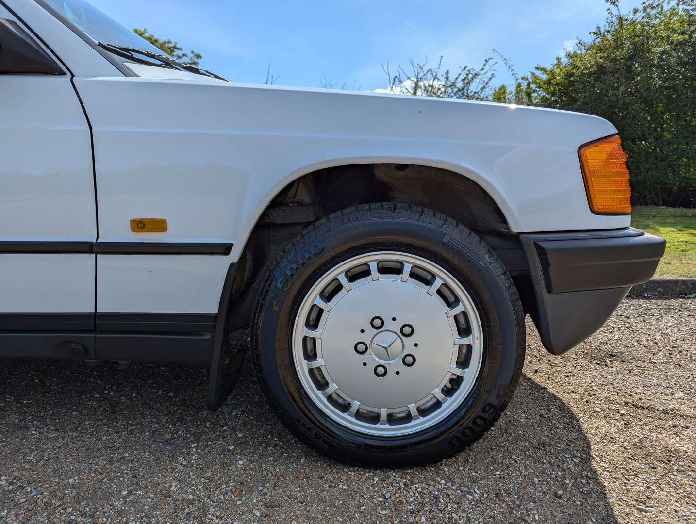 <p>1988 MERCEDES 190E 2.0 ONE OWNER</p>