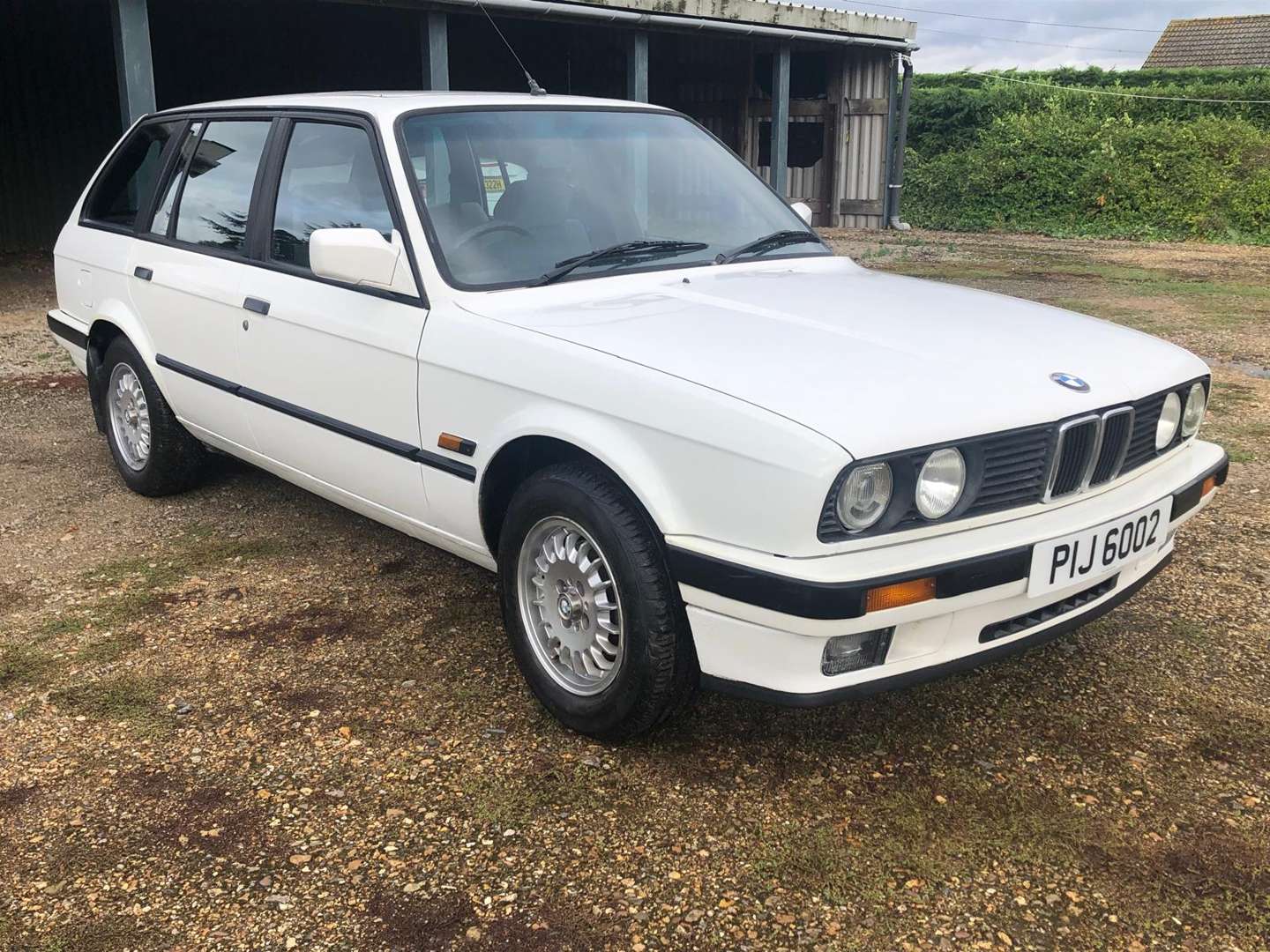 <p>1991 BMW E30 325I TOURING</p>