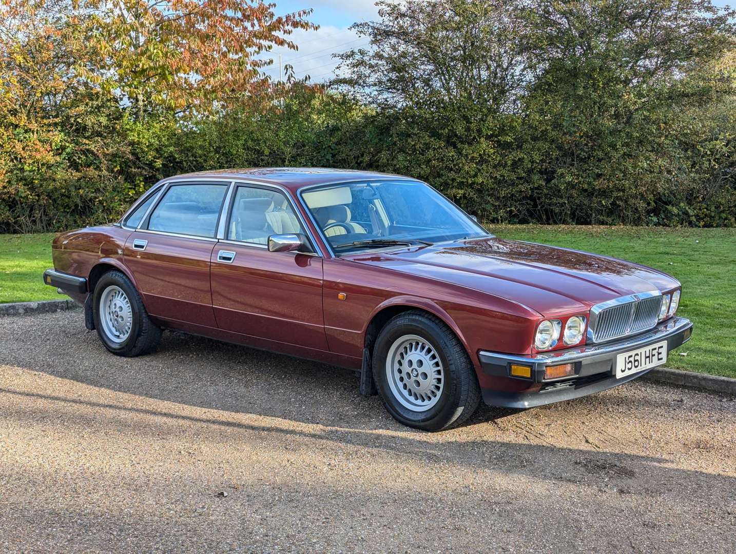 <p>1991 JAGUAR XJ6 3.2 AUTO 24,223 MILES</p>