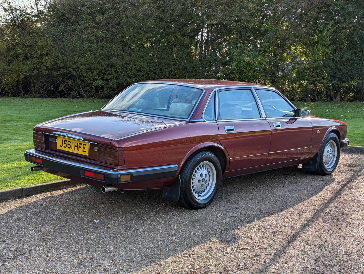 <p>1991 JAGUAR XJ6 3.2 AUTO 24,223 MILES</p>