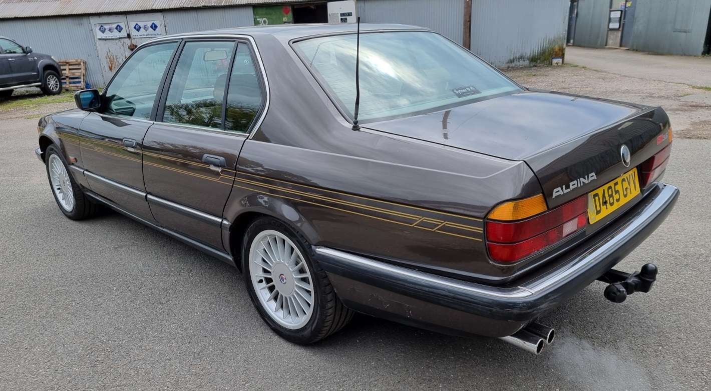 <p>1987 BMW 735 I SE AUTO</p>