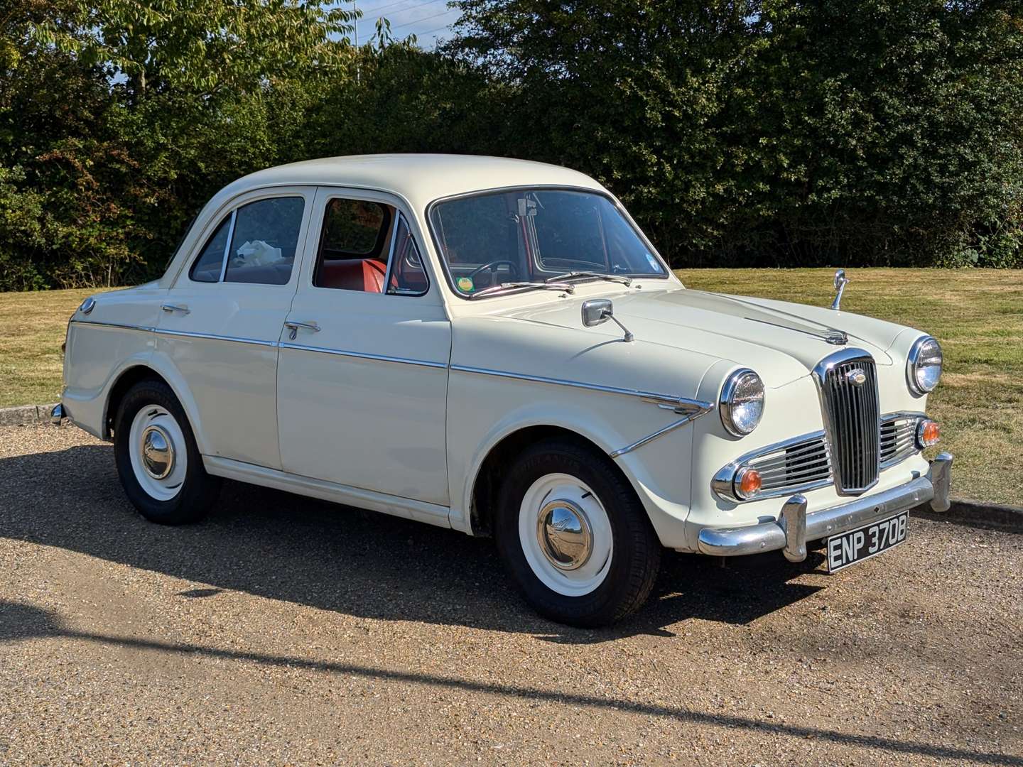 <p>1964 WOLSELEY 1500</p>