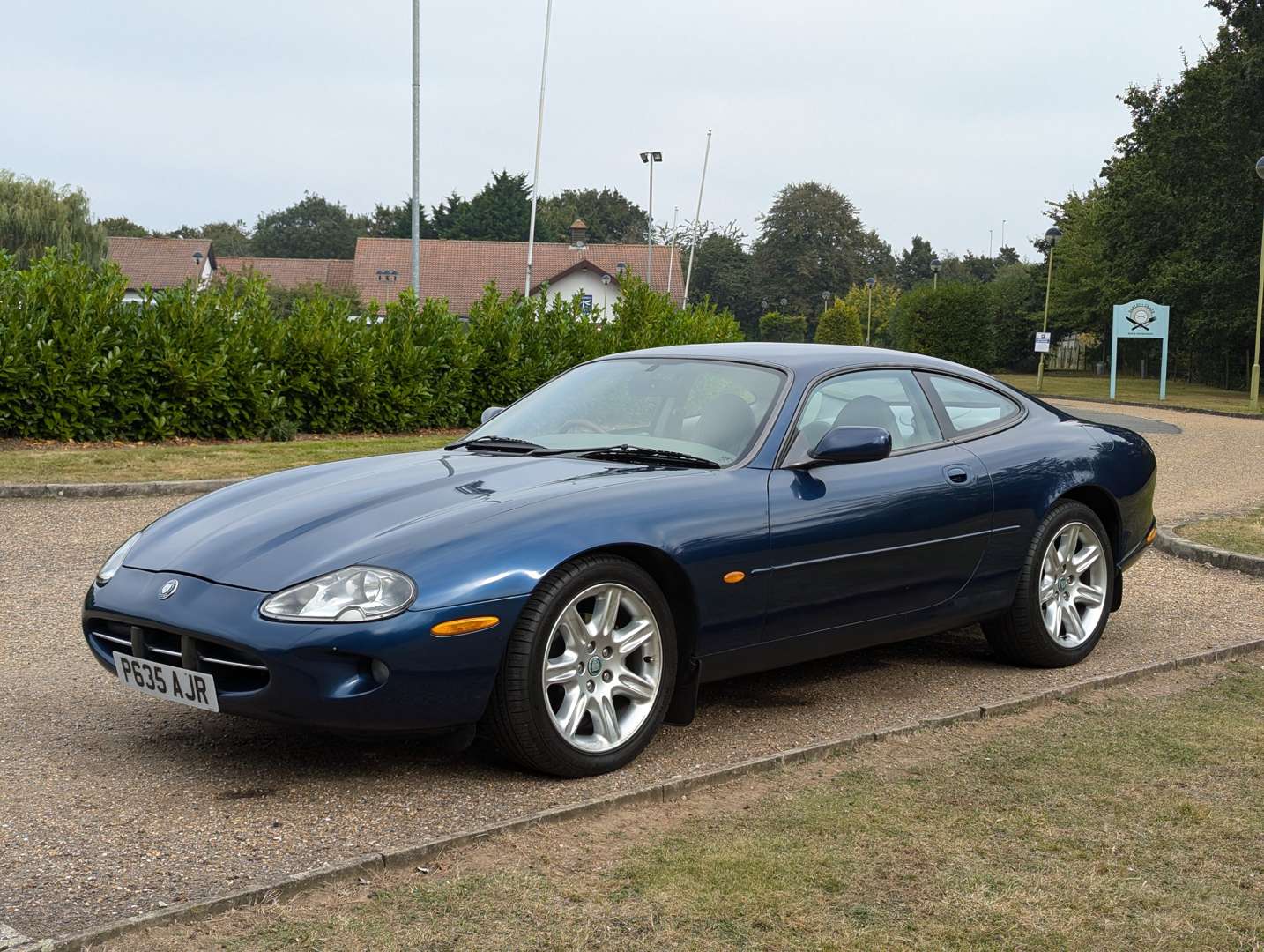 <p>1997 JAGUAR XK8 4.0 COUPE AUTO</p>