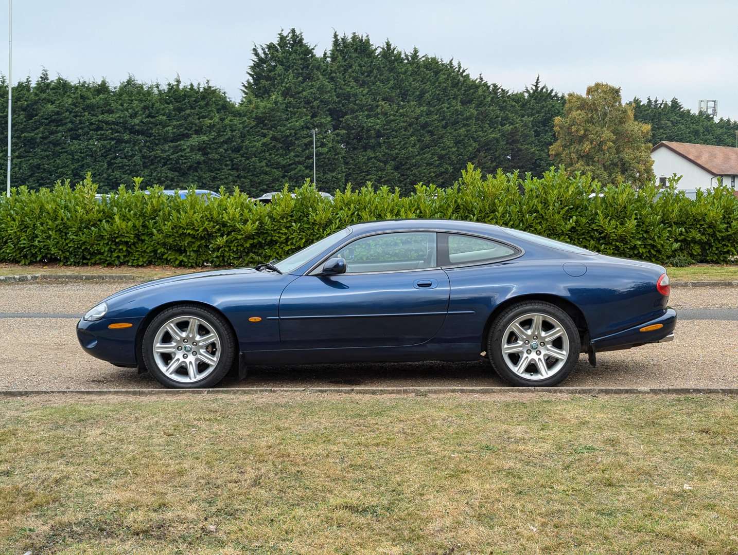 <p>1997 JAGUAR XK8 4.0 COUPE AUTO</p>