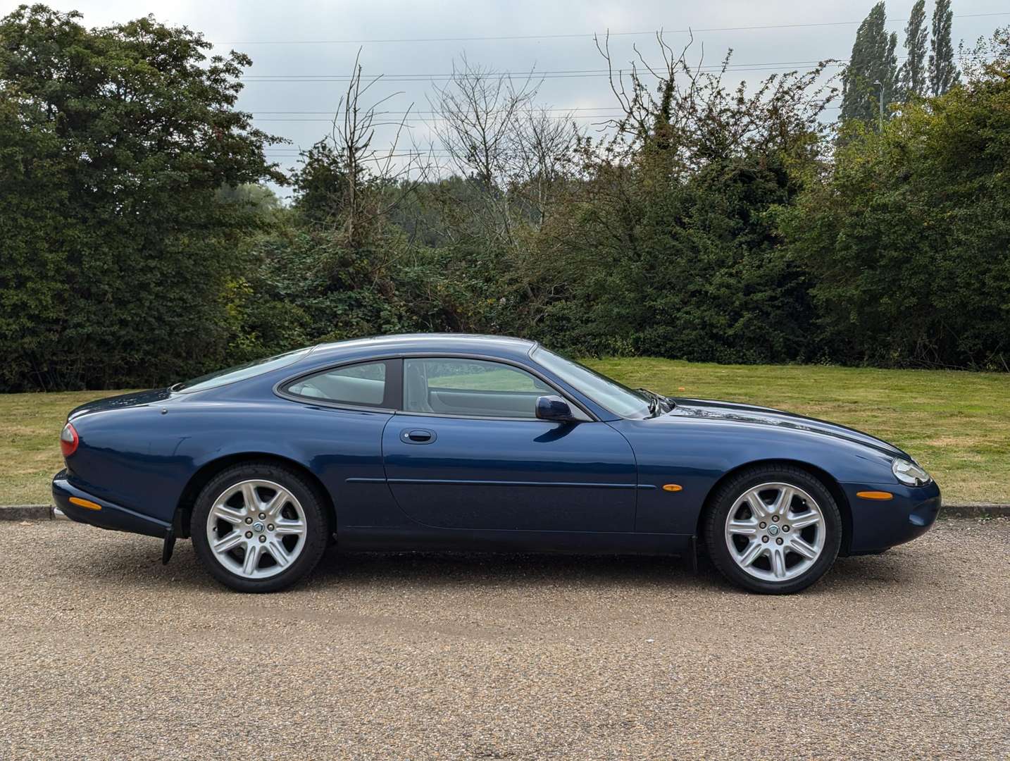 <p>1997 JAGUAR XK8 4.0 COUPE AUTO</p>