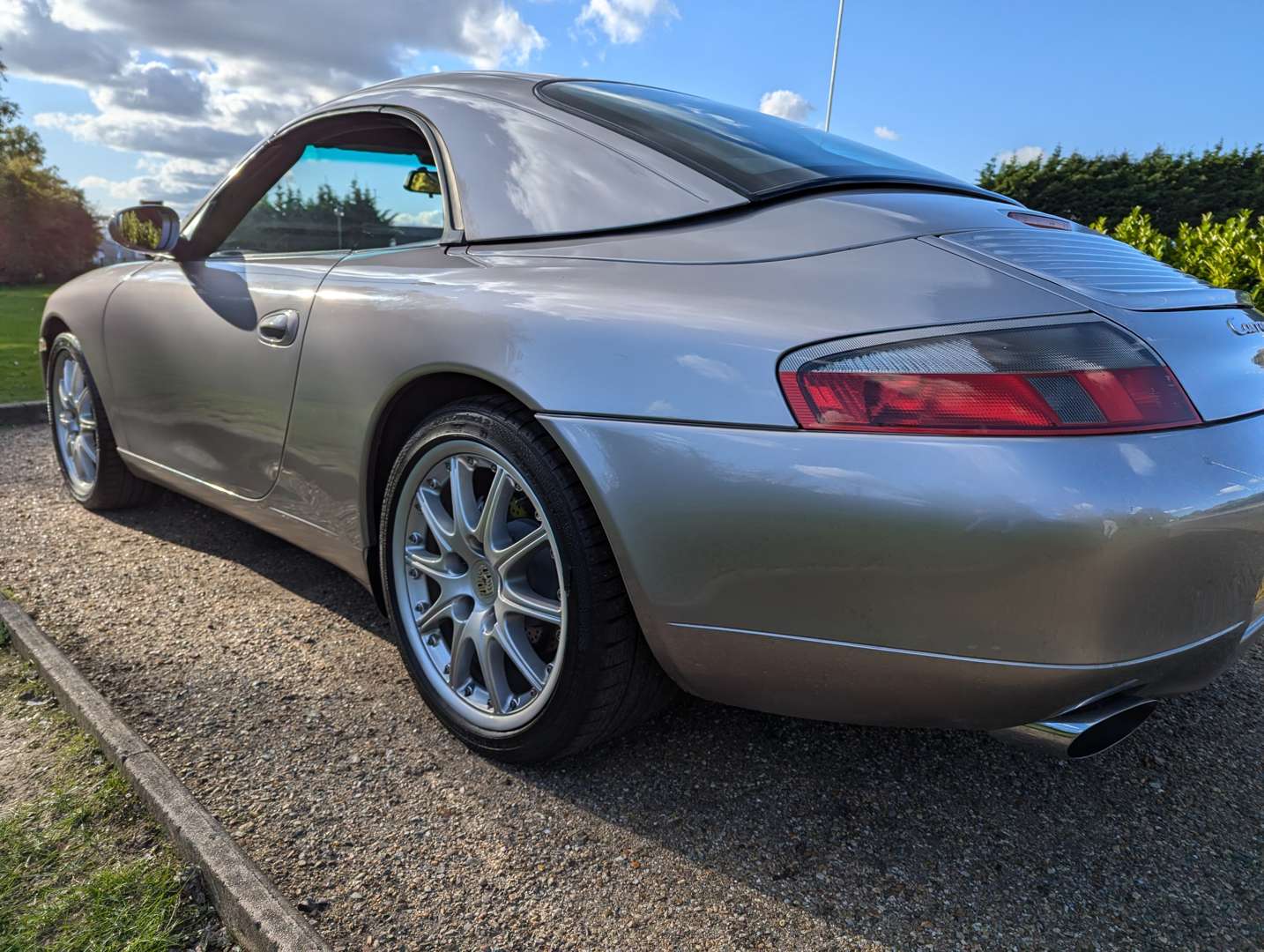 <p>2001 PORSCHE (996) 911 3.4 C4 TIPTRONIC S</p>