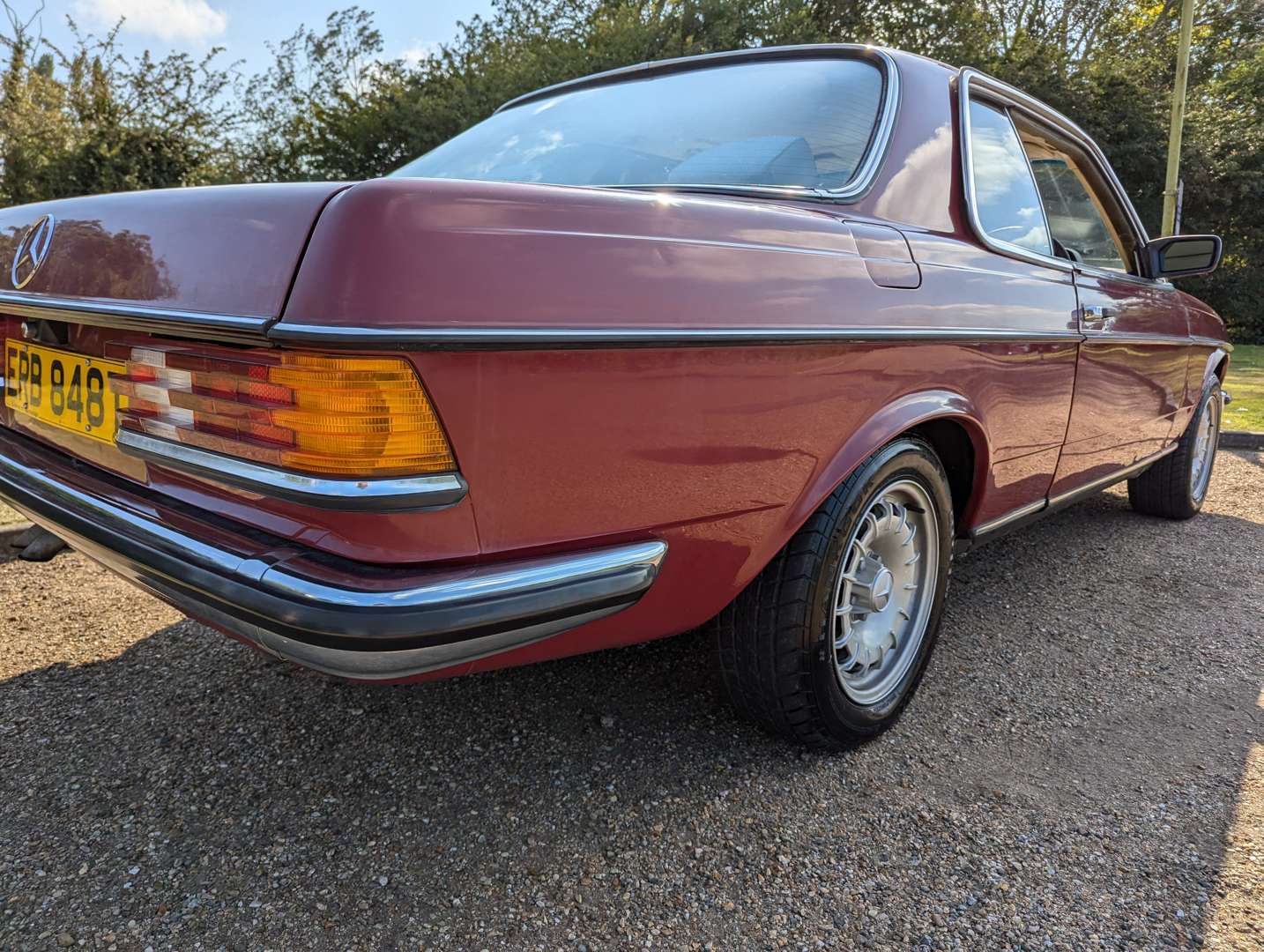 <p>1978 MERCEDES 280 CEW AUTO</p>