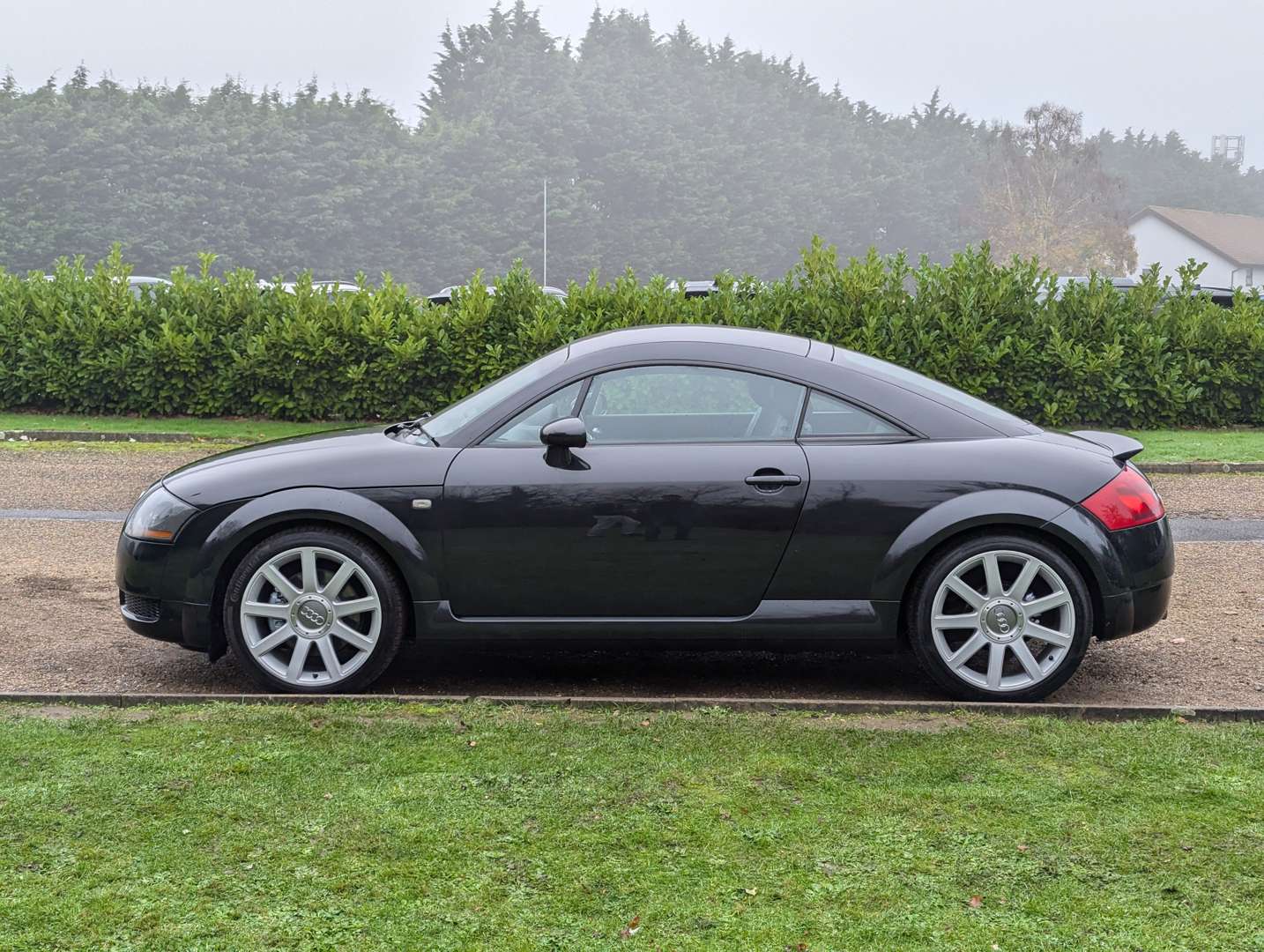 <p>2004 AUDI TT QUATTRO (180 BHP)</p>