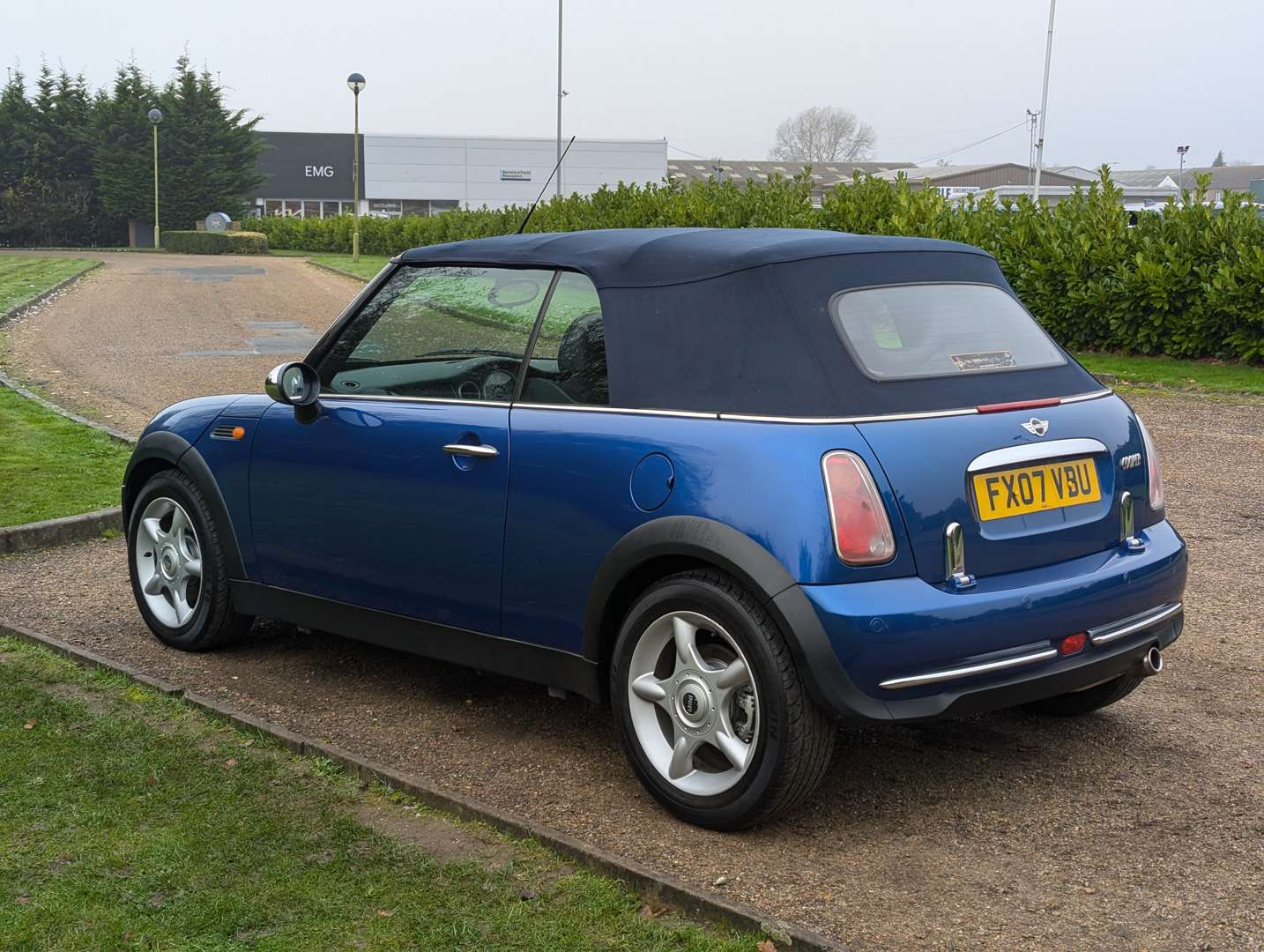 <p>2007 MINI COOPER CONVERTIBLE</p>