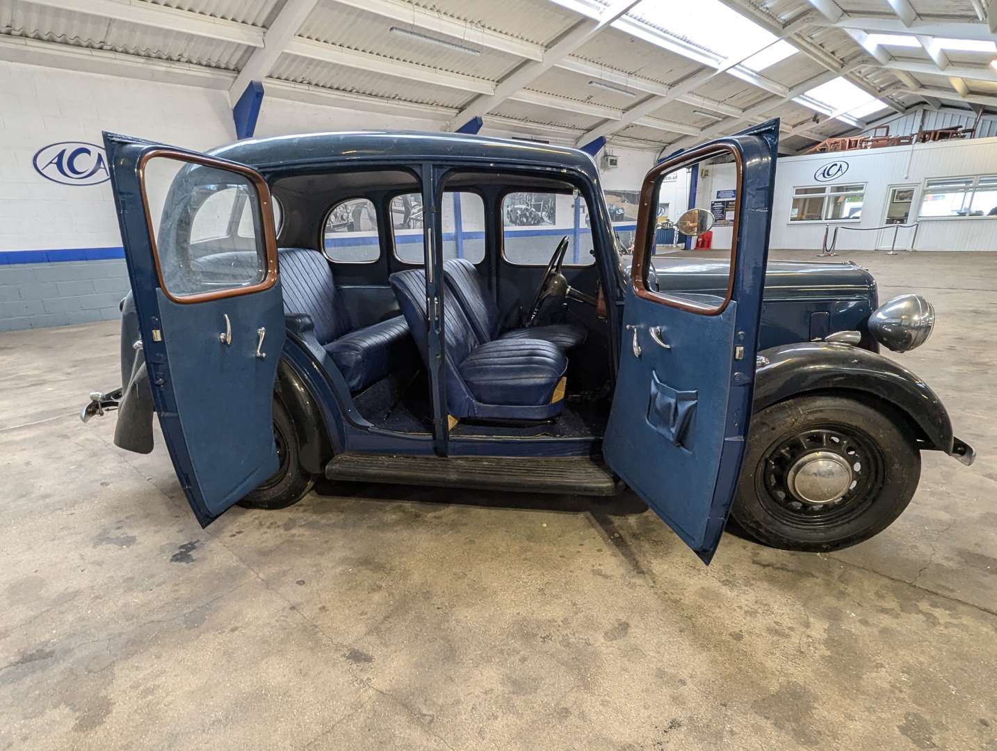 <p>1937 AUSTIN 10 CAMBRIDGE FROM THE MICHAEL LEWIS COLLECTION</p>