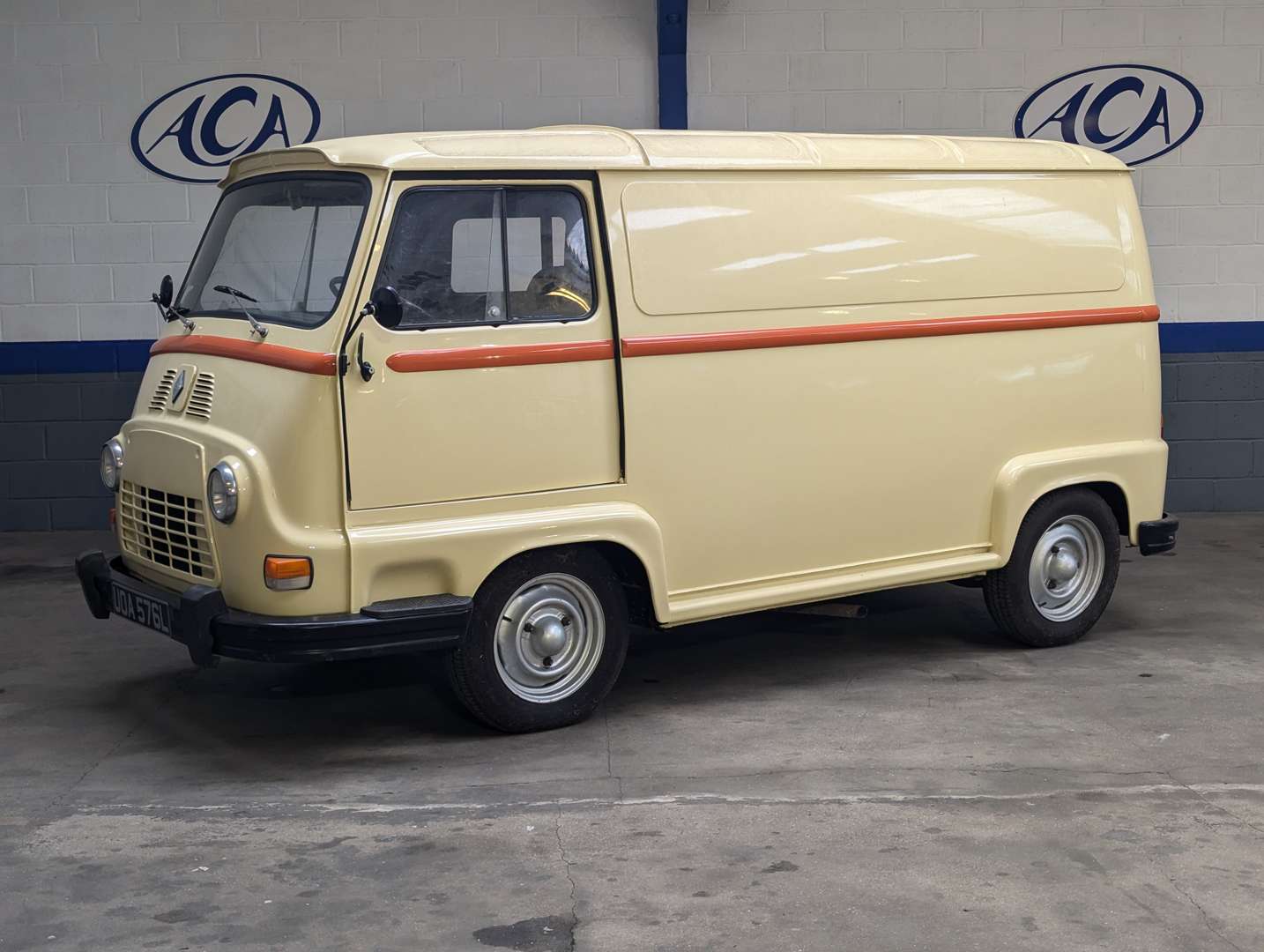 <p>1972 RENAULT ESTAFETTE LHD FROM MICHAEL LEWIS COLLECTION</p>