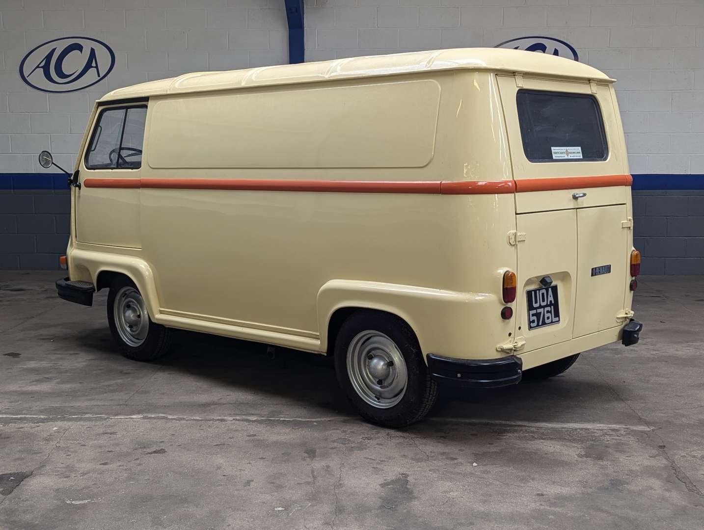 <p>1972 RENAULT ESTAFETTE LHD FROM MICHAEL LEWIS COLLECTION</p>