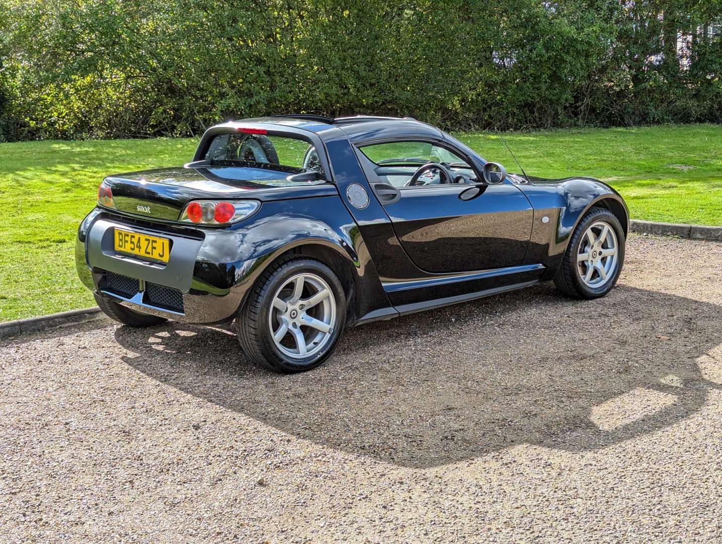 <p>2004 SMART ROADSTER 80 AUTO 15,980 MILES</p>