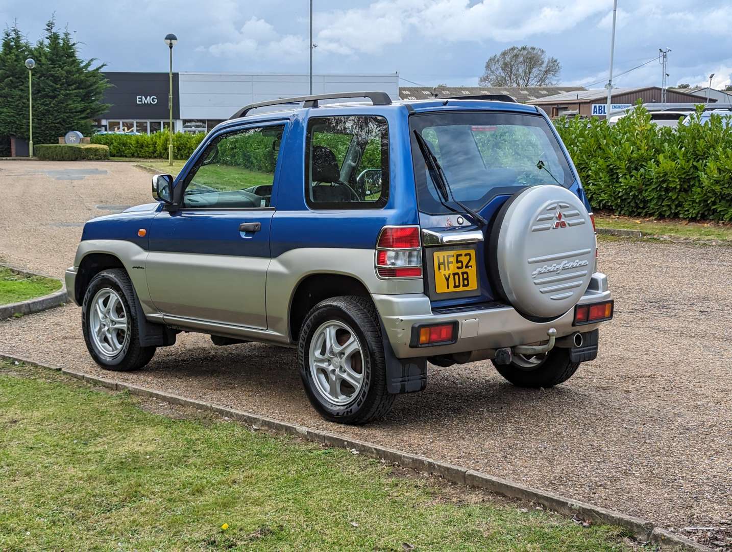 <p>2002 MITSUBISHI SHOGUN PININ ATTIVO II 12,970 MILES</p>