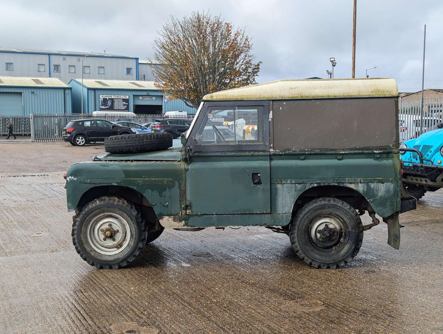 <p>1965 LAND ROVER 88" SIIA&nbsp;</p>