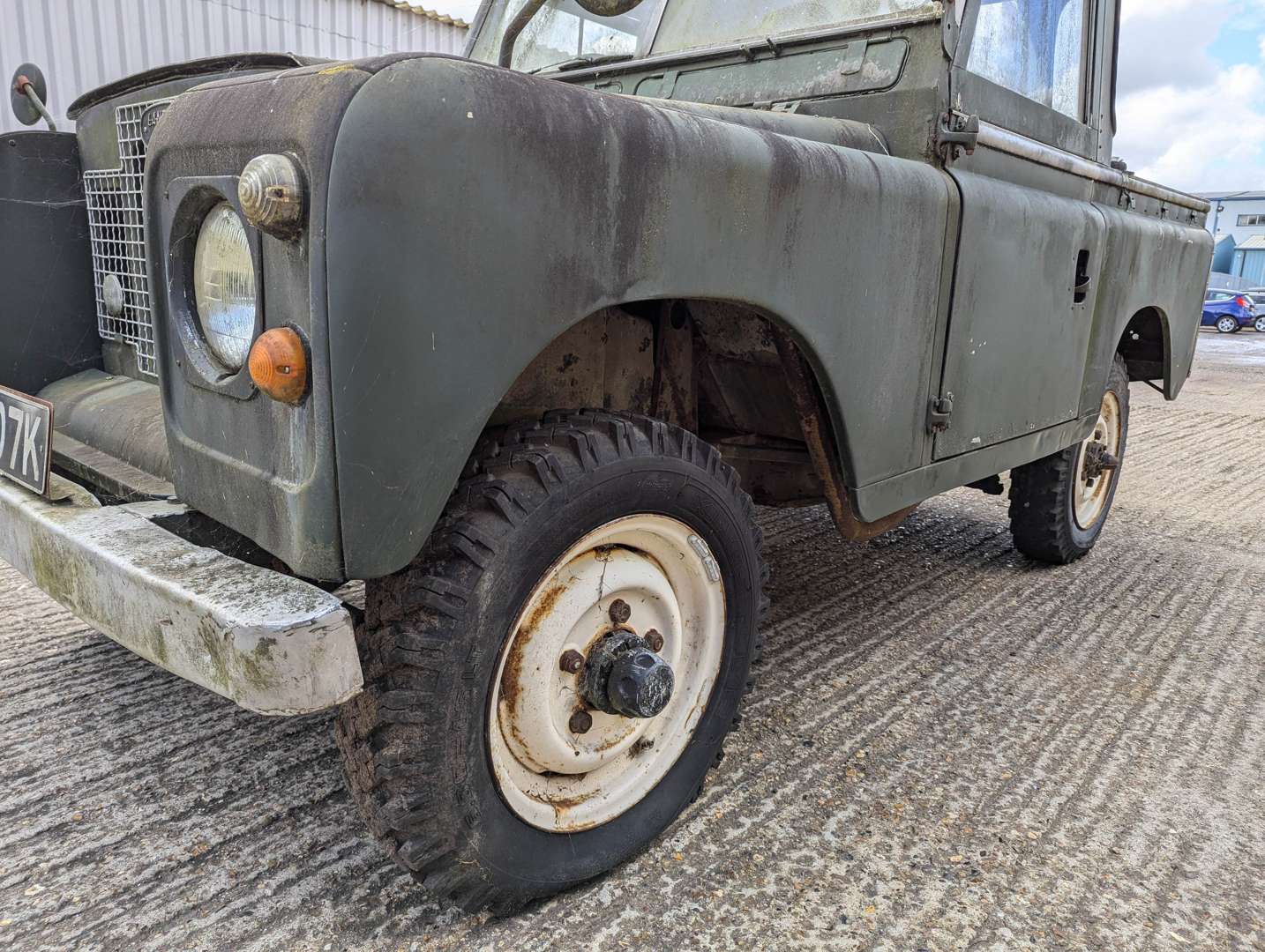 <p>1971 LAND ROVER 88" SIIA&nbsp;</p>