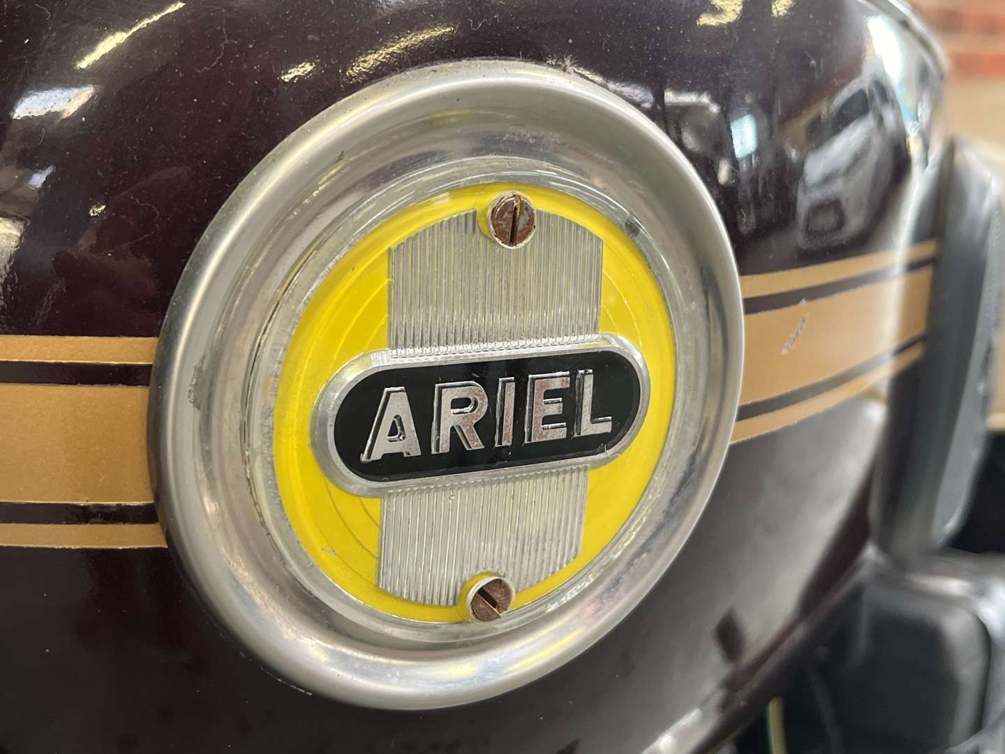 <p>1957 ARIEL RED HUNTER</p>