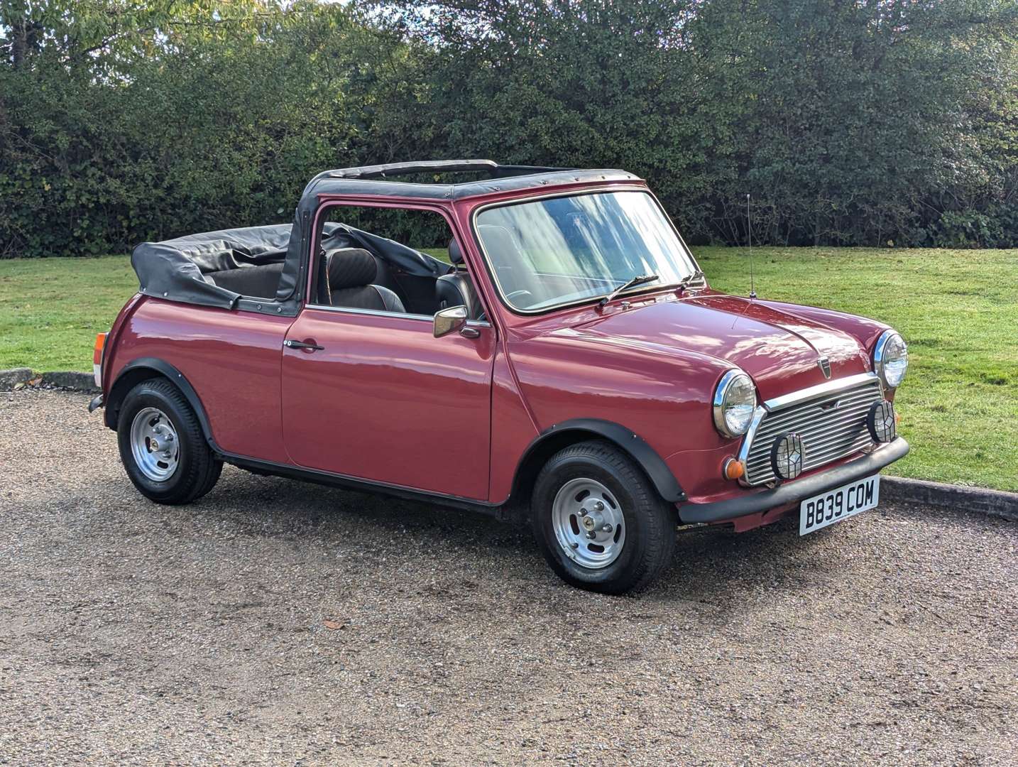 <p>1985 AUSTIN MINI MAYFAIR CONVERTIBLE</p>