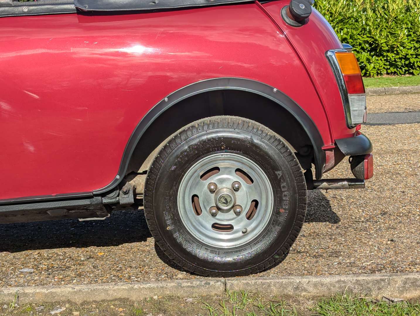 <p>1985 AUSTIN MINI MAYFAIR CONVERTIBLE</p>