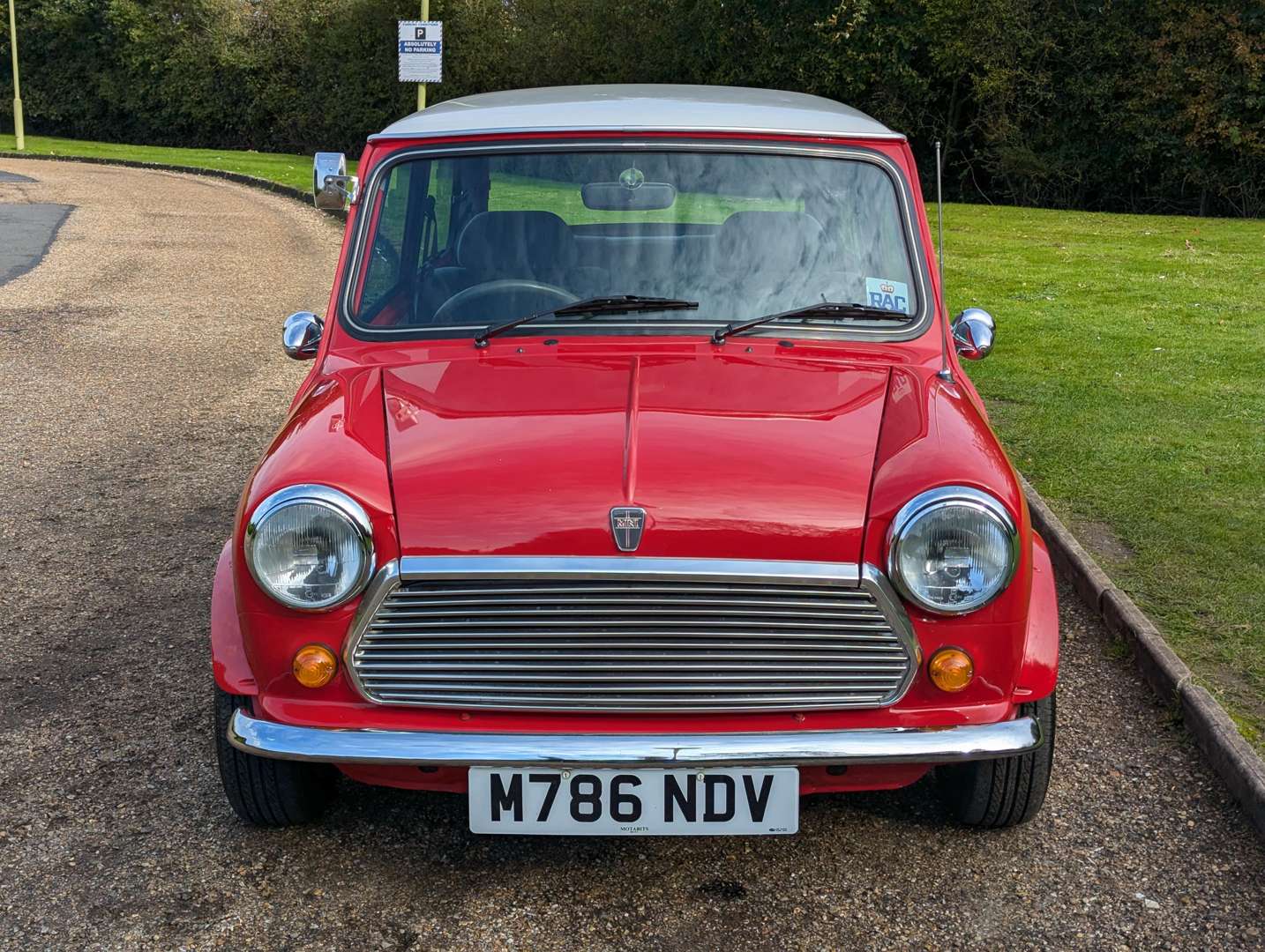 <p>1995 ROVER MINI MAYFAIR AUTO</p>